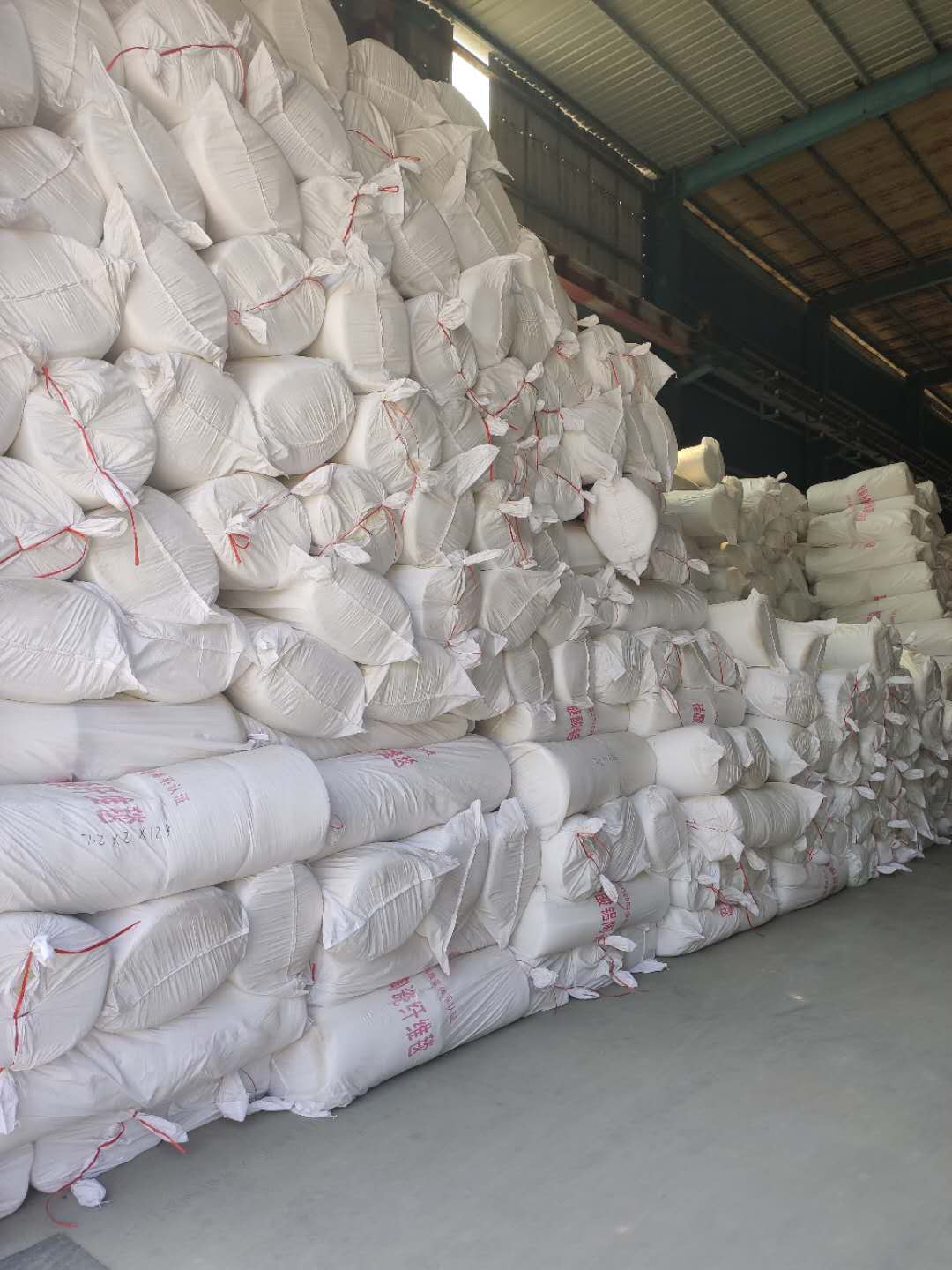 針刺毯生產(chǎn)中 (1).jpg